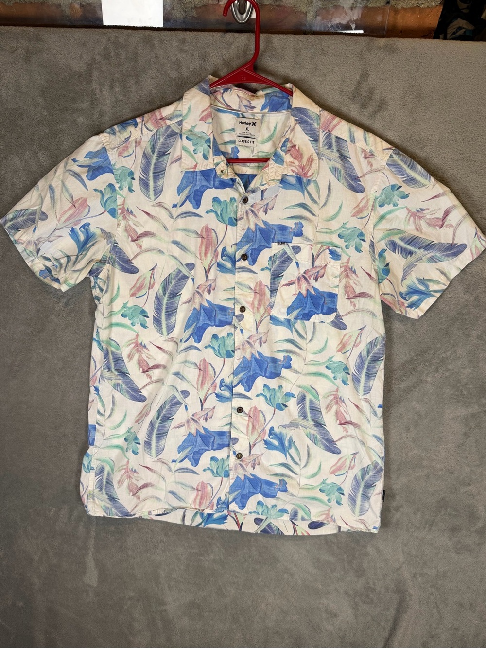 Hurley Men’s Short-Sleeve Button-Up Shirt in Blue, Teal, Pink on Cream